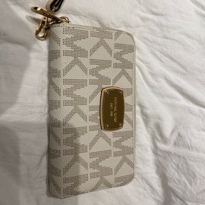 Micheal Kors wallet